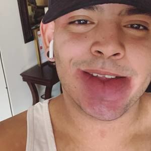 Meet your Posher, Manuel